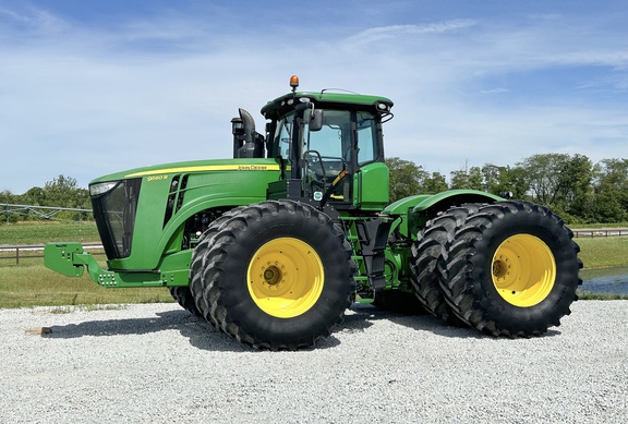 2013 John Deere 9560R Tractor 4WD