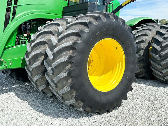 2013 John Deere 9560R Tractor 4WD