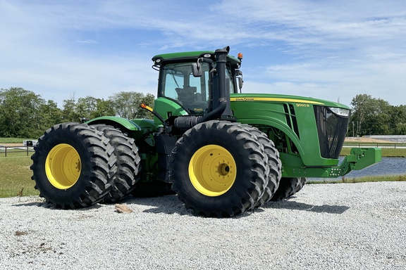 2013 John Deere 9560R Tractor 4WD