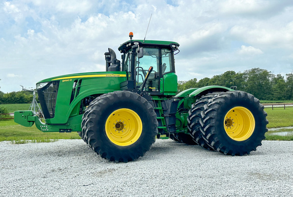 2014 John Deere 9560R Tractor 4WD