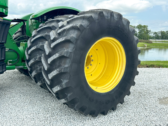 2014 John Deere 9560R Tractor 4WD