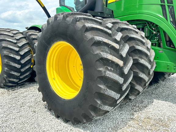 2014 John Deere 9560R Tractor 4WD