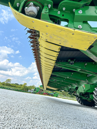 2023 John Deere RD45F Header Combine