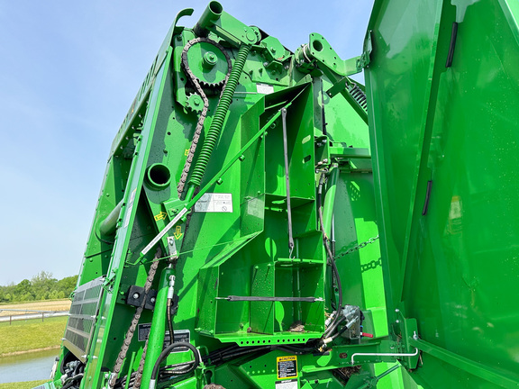 2023 John Deere 460M Baler/Round