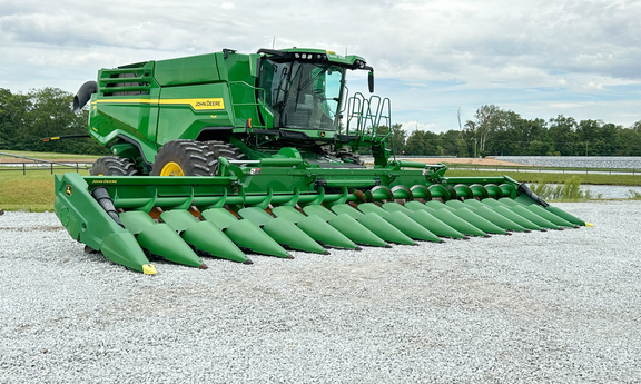 2023 John Deere C16F Header Corn Head