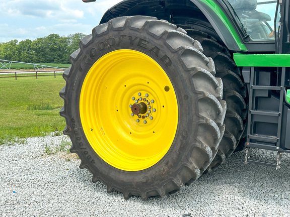 2022 John Deere 8R 410 Tractor