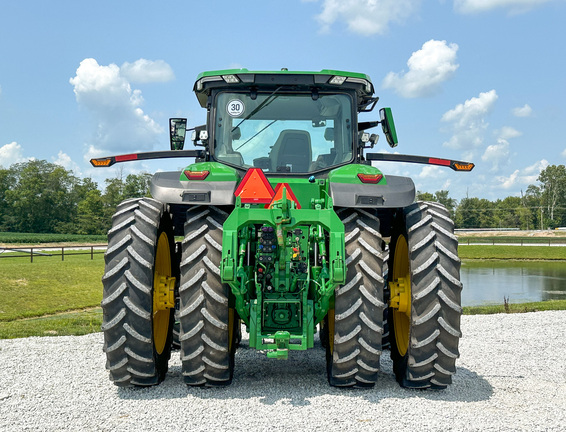 2022 John Deere 8R 410 Tractor