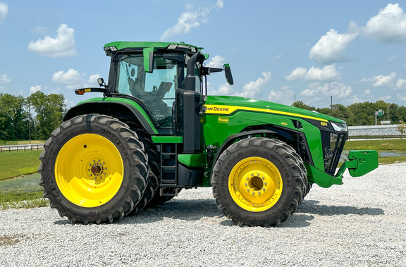 2022 John Deere 8R 410 Tractor