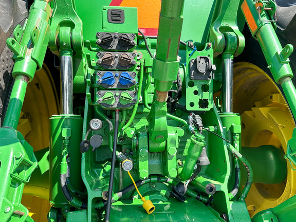 2013 John Deere 8235R Tractor