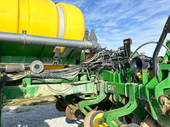 2003 John Deere 1770NT Planter