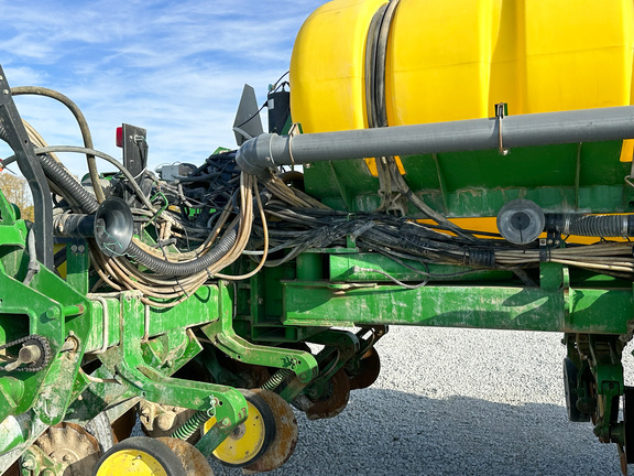 2003 John Deere 1770NT Planter