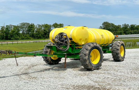 2009 Yetter All Steer Liquid Cart Planter Attachment