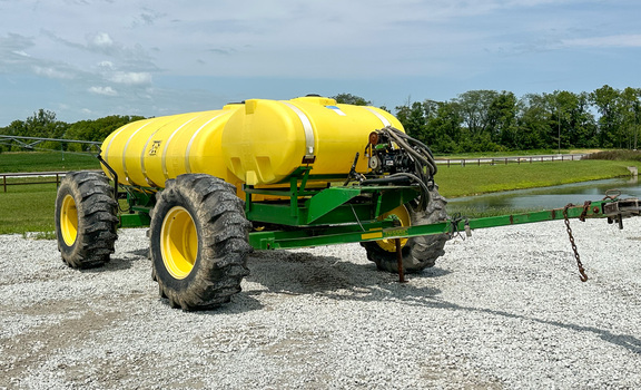 2009 Yetter All Steer Liquid Cart Planter Attachment