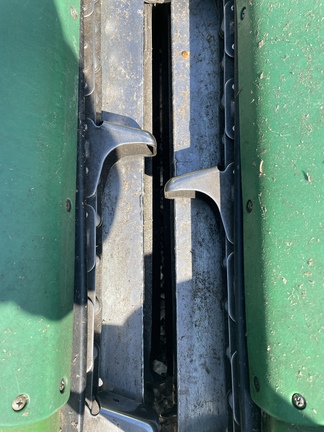 2017 John Deere 608C Header Corn Head