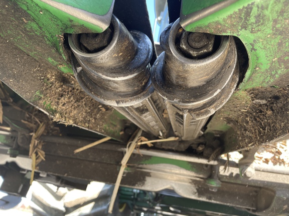 2017 John Deere 608C Header Corn Head