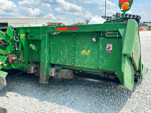 2017 John Deere 608C Header Corn Head