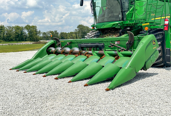 2017 John Deere 608C Header Corn Head