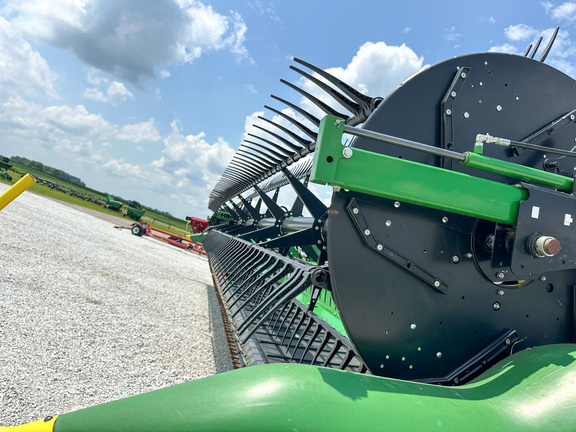 2021 John Deere RD45F Header Combine