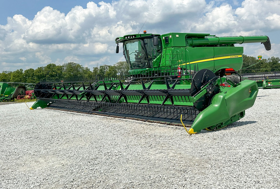 2021 John Deere RD45F Header Combine