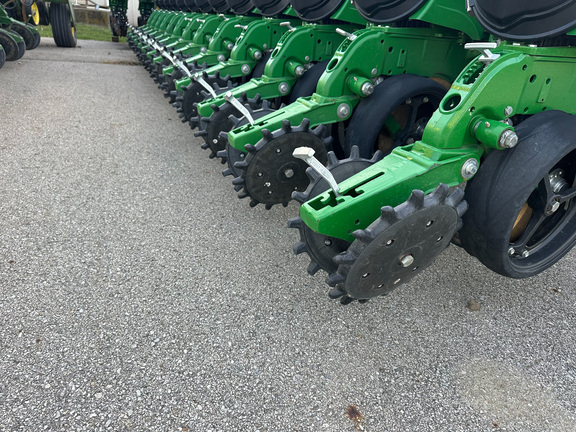 2024 John Deere DB60 Planter