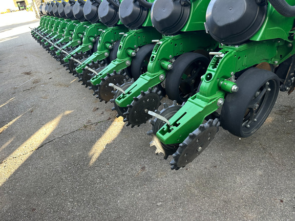 2024 John Deere DB60 Planter