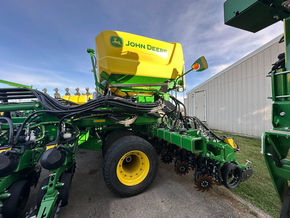 2024 John Deere DB60 Planter