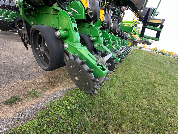 2024 John Deere DB60 Planter