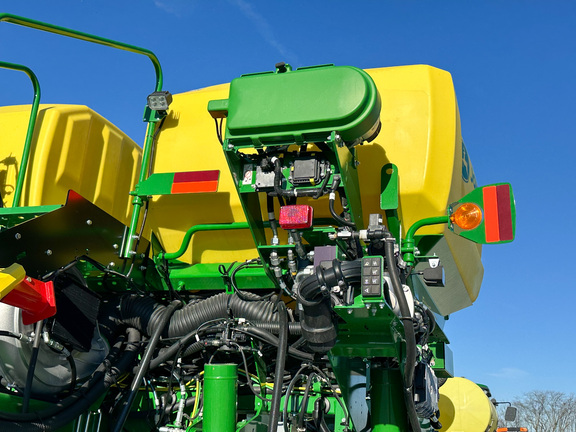 2024 John Deere 1775NT Planter