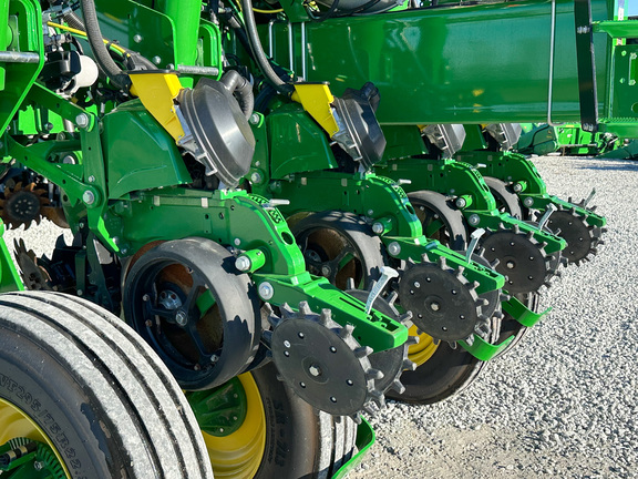 2024 John Deere 1775NT Planter