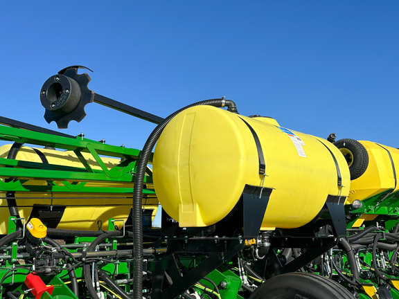 2024 John Deere 1775NT Planter