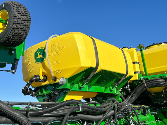 2024 John Deere 1775NT Planter