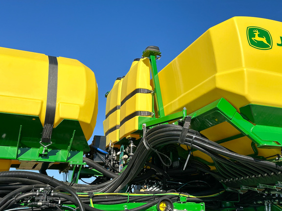 2024 John Deere 1775NT Planter