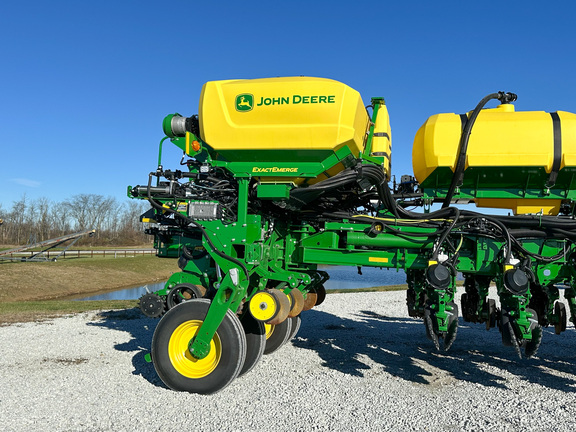 2024 John Deere 1775NT Planter