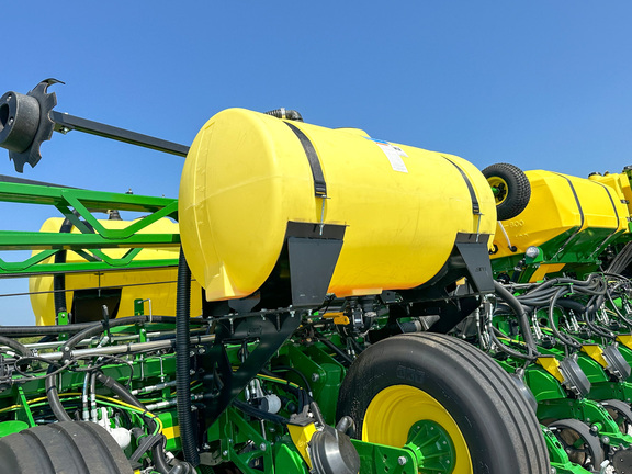 2024 John Deere 1775NT Planter