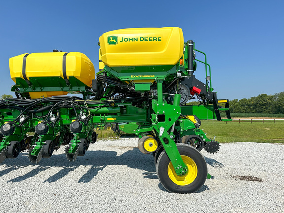 2024 John Deere 1775NT Planter