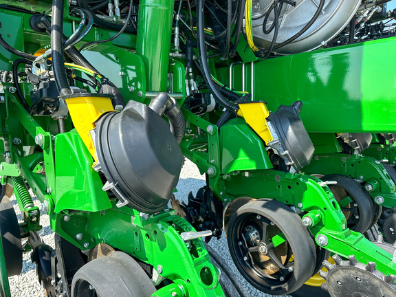 2024 John Deere 1775NT Planter