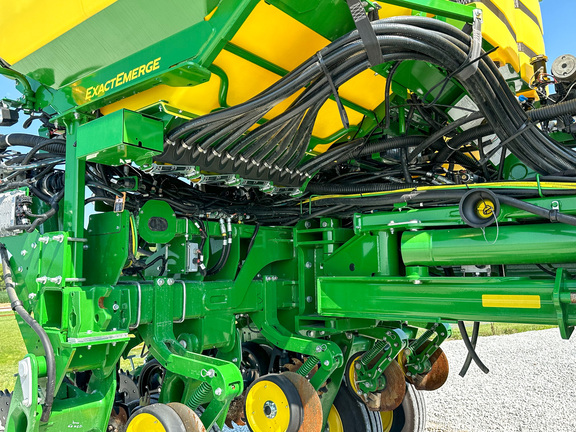 2024 John Deere 1775NT Planter