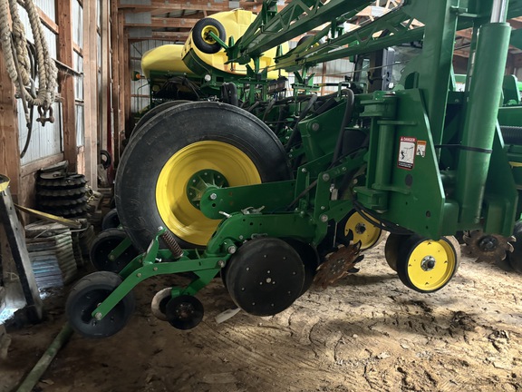 2019 John Deere 1775NT Planter