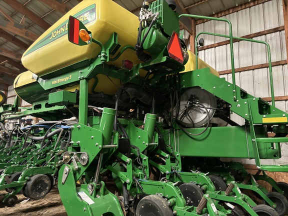 2019 John Deere 1775NT Planter