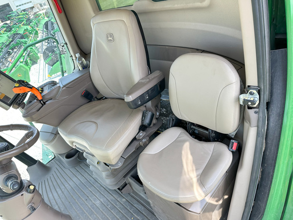 2019 John Deere S780 Combine