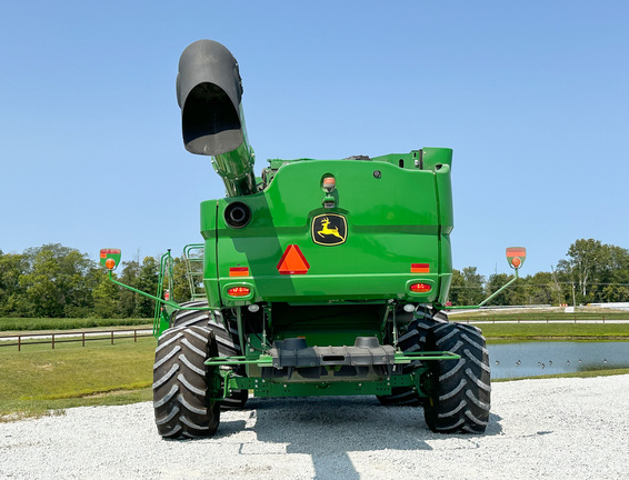 2019 John Deere S780 Combine