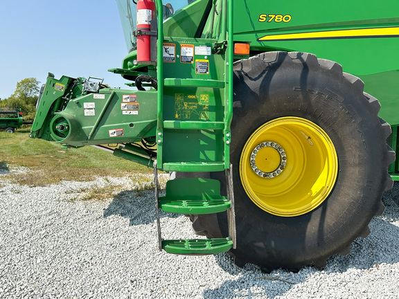 2019 John Deere S780 Combine