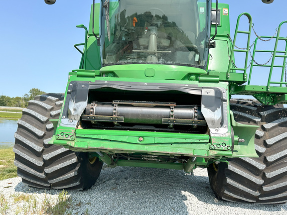 2019 John Deere S780 Combine