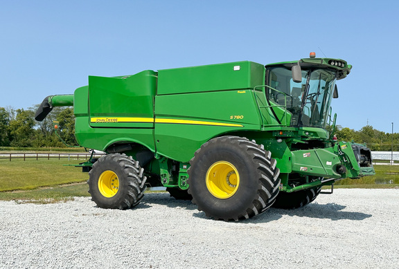 2019 John Deere S780 Combine