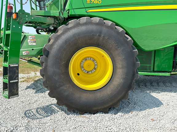 2019 John Deere S780 Combine