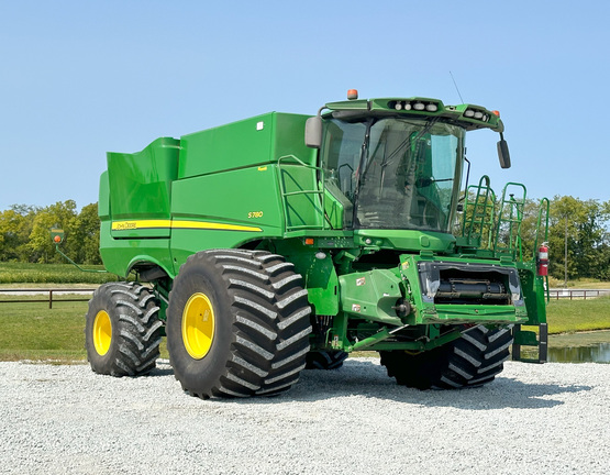 2019 John Deere S780 Combine