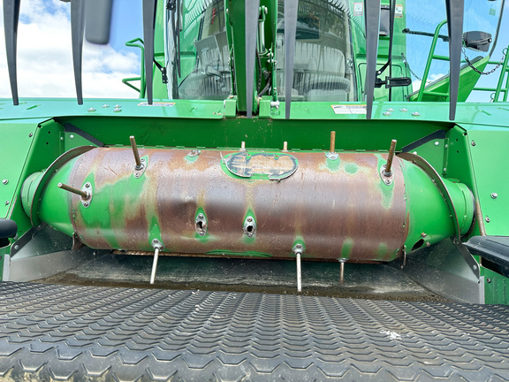 2018 John Deere 645FD Header Combine