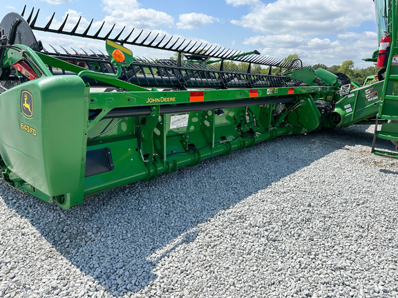 2018 John Deere 645FD Header Combine