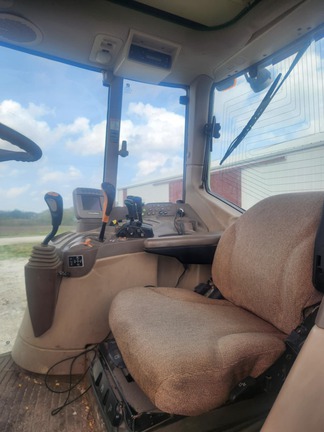 2009 John Deere 7130 Premium Tractor