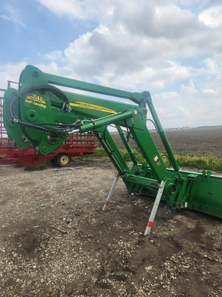 2009 John Deere 7130 Premium Tractor